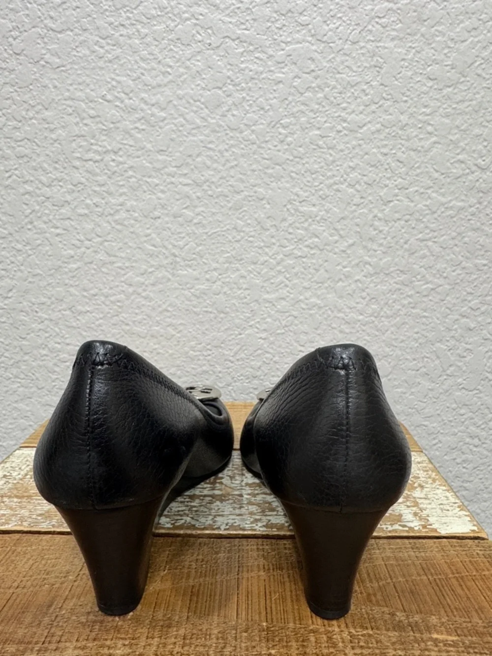 Tory Burch Sally Black Leather Peep Toe Wedge Size 6